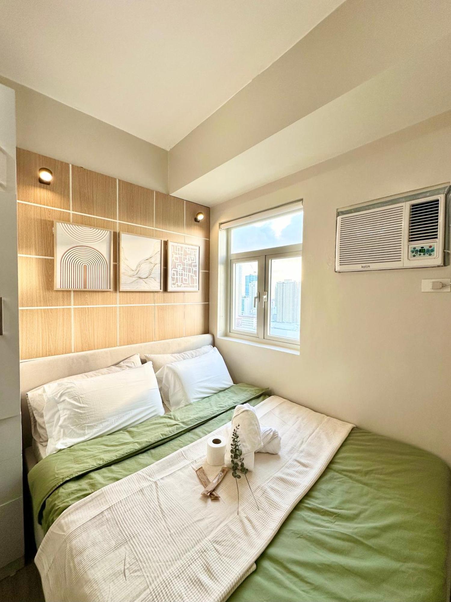 Trionas Homes * Manila